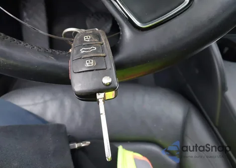 2015 Audi A3 2.0T Premium z USA, uszkodzony, nr VIN WAUBFGFF3F1000828